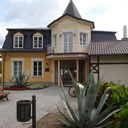 Lazne Evzenie Hotell Klášterec nad Ohří Exteriör bild
